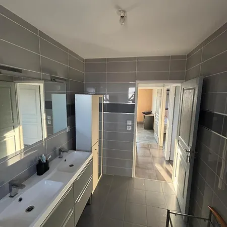 Apartment Nehal Tourbes