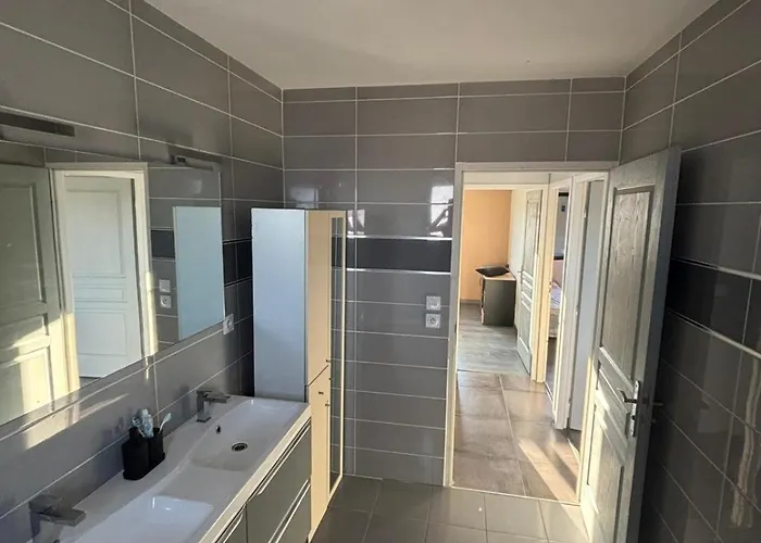 アパート Nehal Tourbes